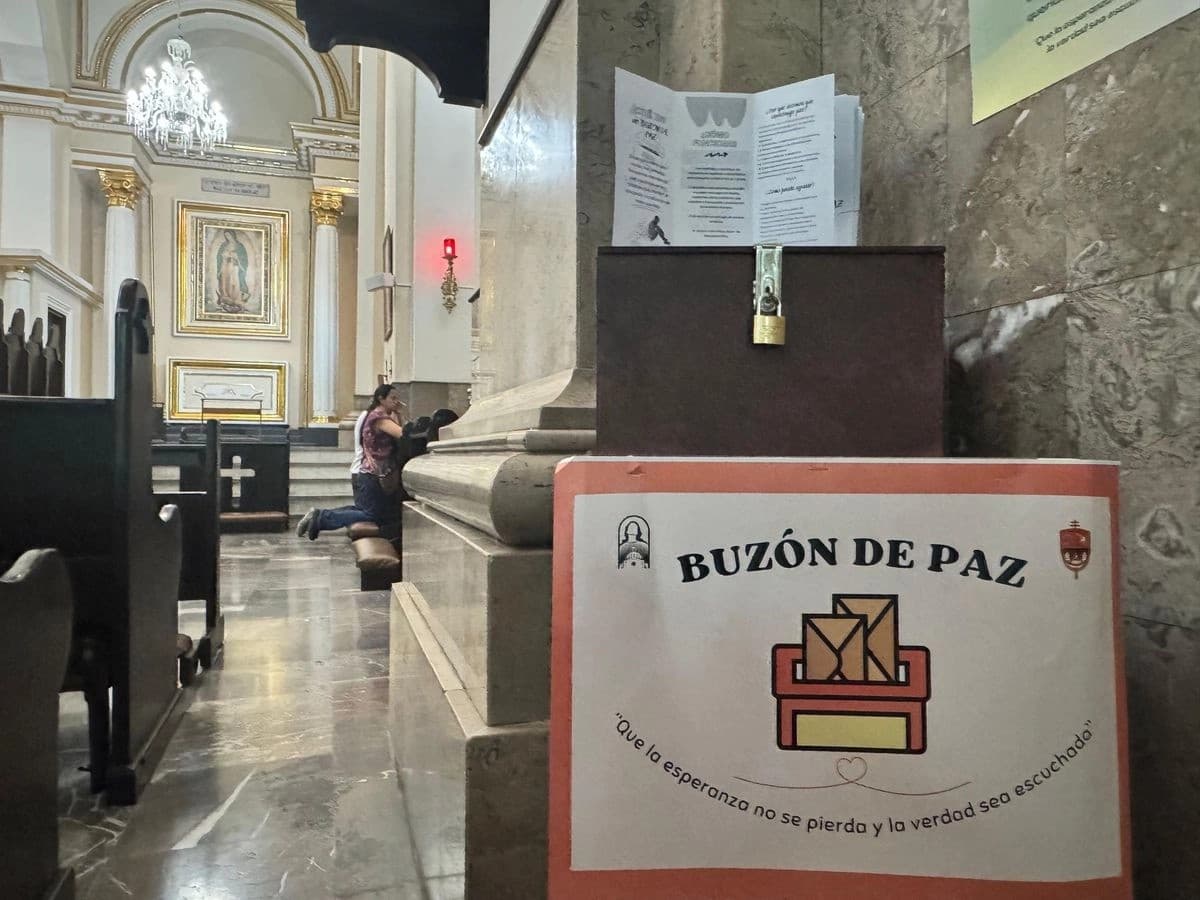 Instalan Buzón de Paz en Catedral de Hermosillo