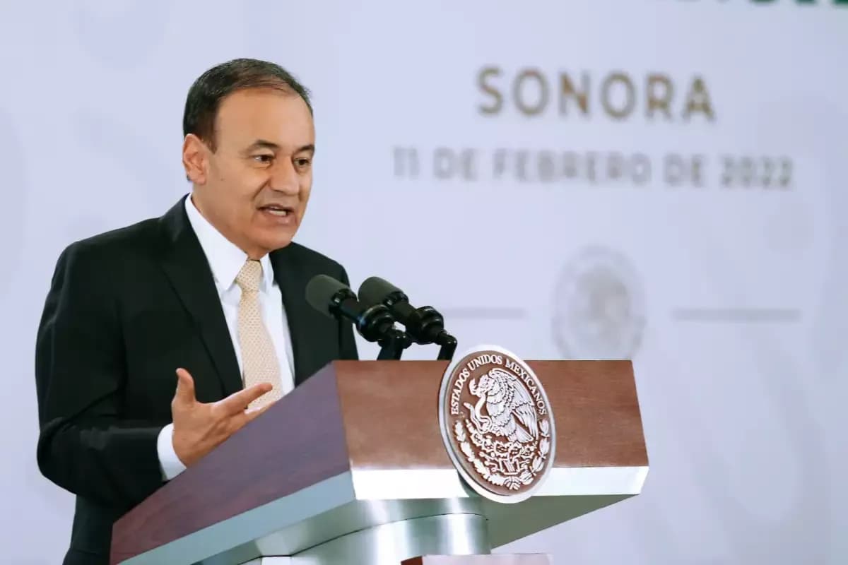 Rechaza Alfonso Durazo recibir dinero