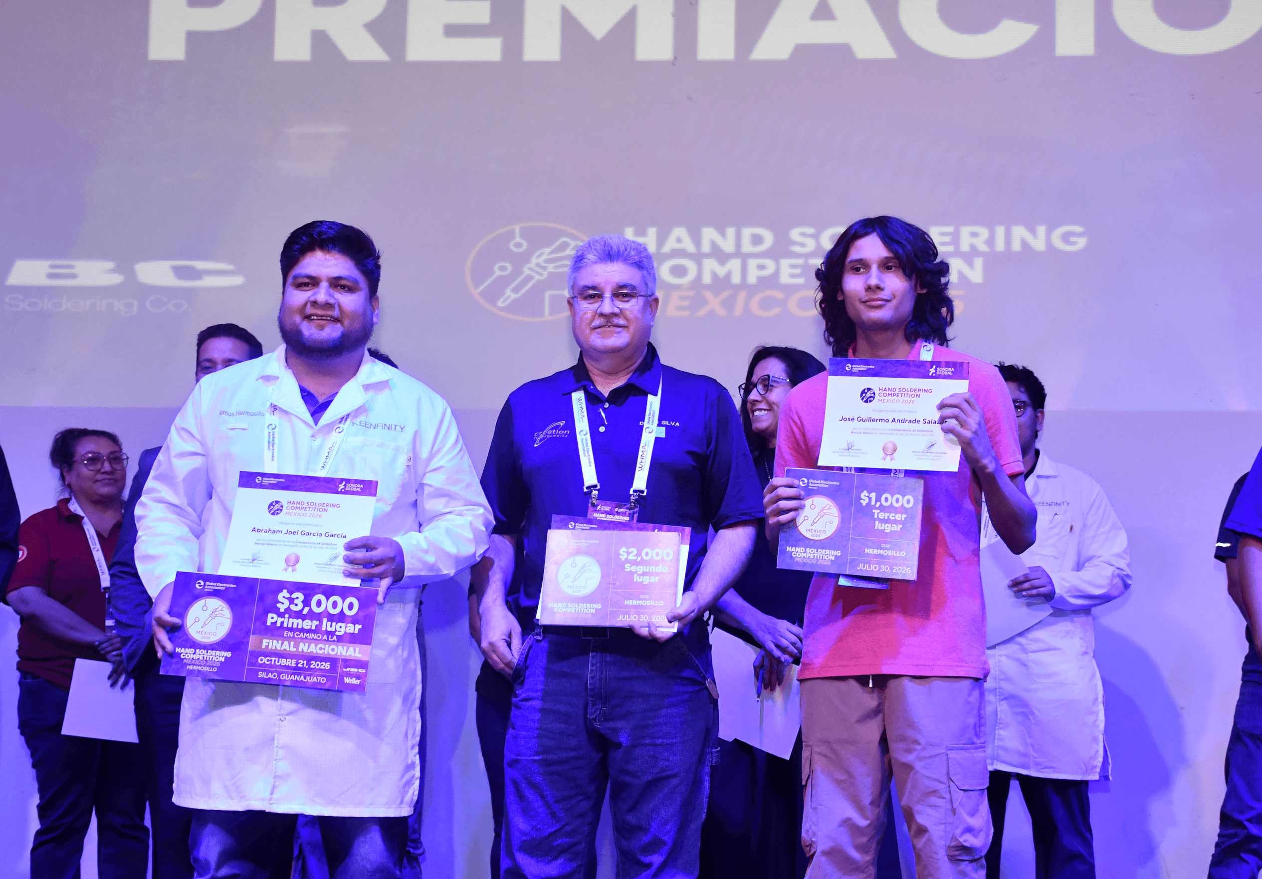 Arman en Sonora al mejor en soldadura de tarjetas electrónicas