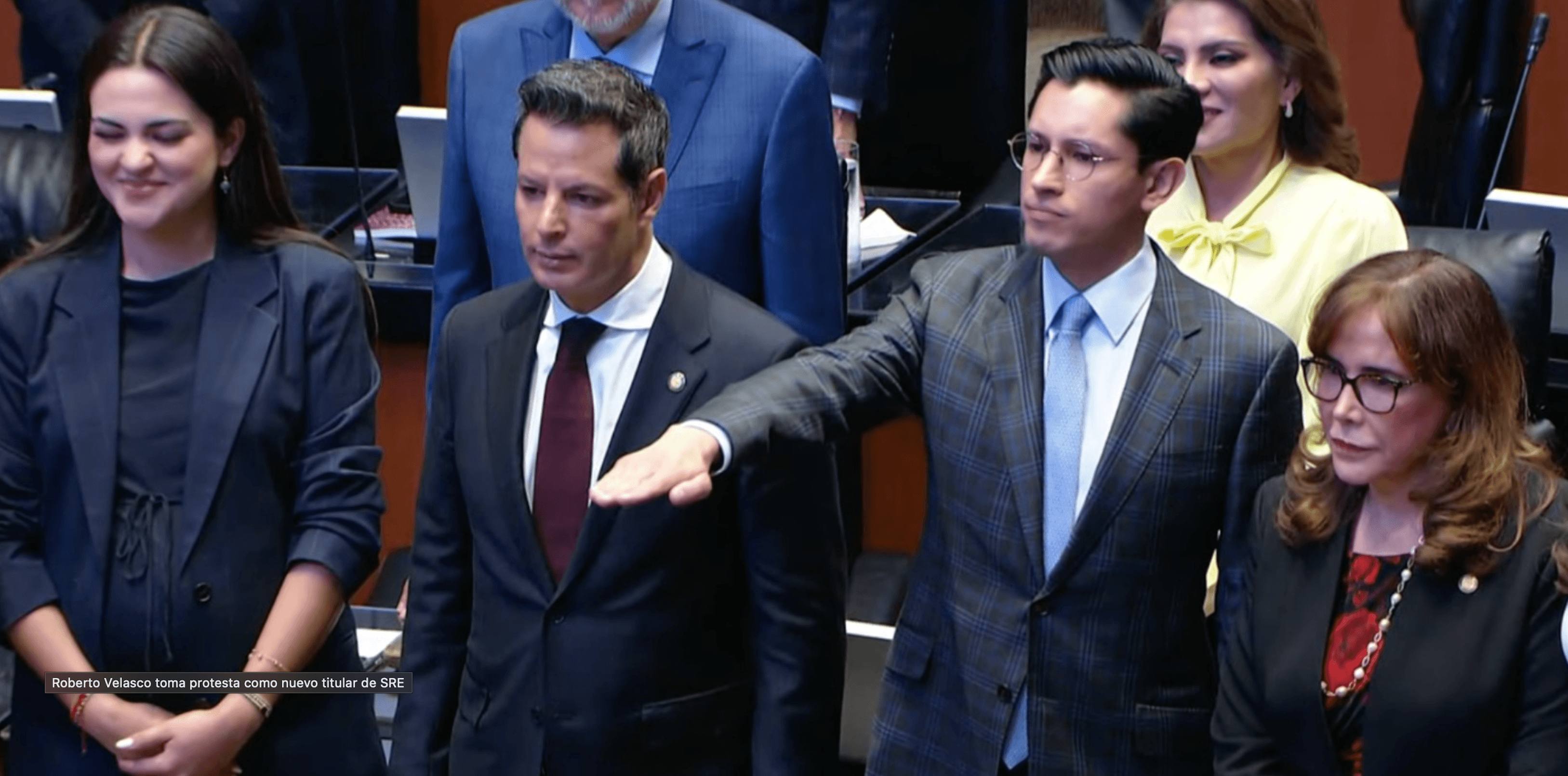 Es Roberto Velasco nuevo titular de la SRE