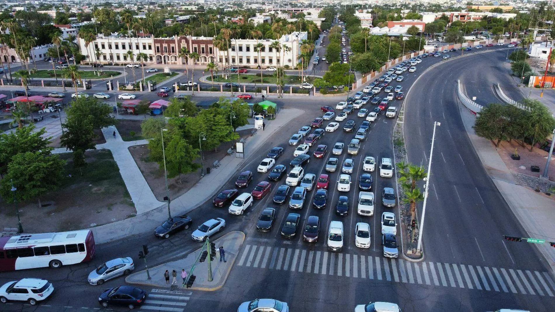 Imagen de la columna: El tráfico vehicular en Hermosillo