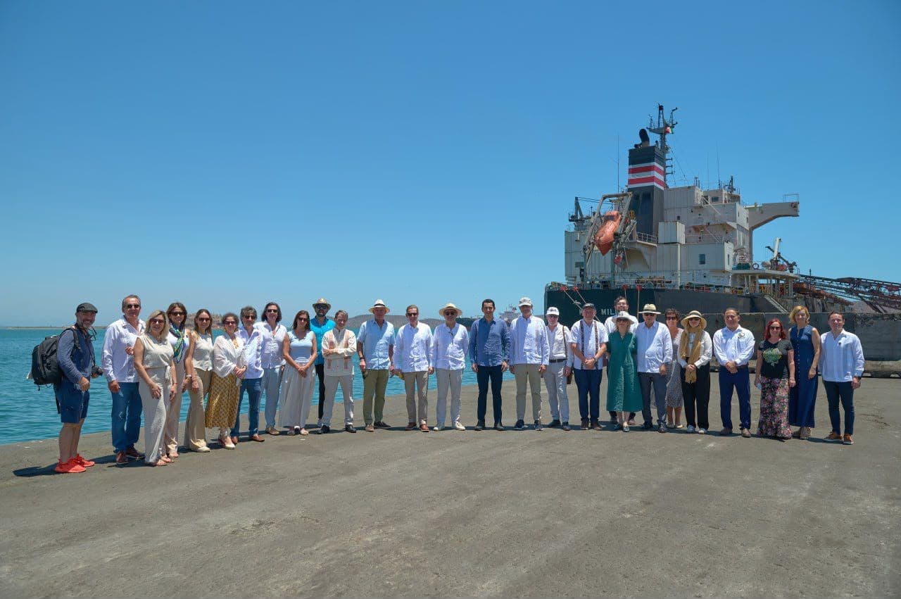 Visitan Puerto de Guaymas embajadores de la Unión Europea